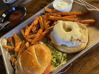 Archie & Arthur's Icehouse