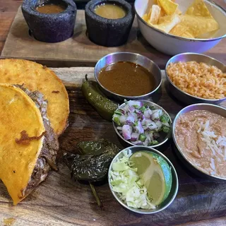 2 QUESABIRRIAS W/RICE & BEANS, CALDO (Juice meat)