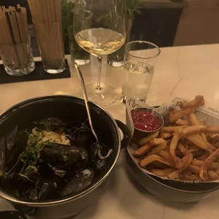 Moules &amp; Frites