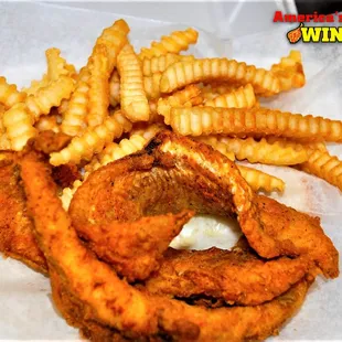 America&apos;s Best Wings is excited to offer mouthwatering Seafood, including fish &amp; shrimps. We&apos;re open 7 days a week &amp; open on most holidays.