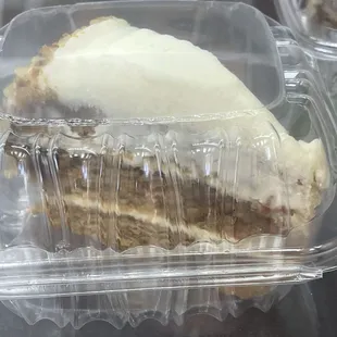 CARROT CAKE THREE LAYER