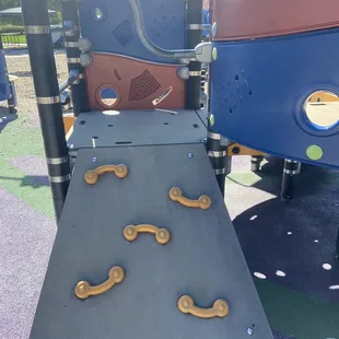 Small climbing wall for littles