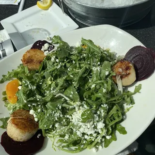 Seared Scallop Salad