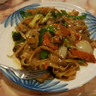 ramen, ramen and noodles, noodle soup, noodle dish, food, noodles