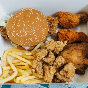 food, chicken wings, chicken, poultry, fried chicken wings, chicken wings and fried chicken, fried chicken, bbq wings, bbq chicken