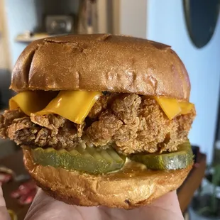 Hot chicken sandwich