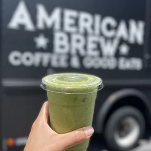 Spinach mango pineapple smoothie