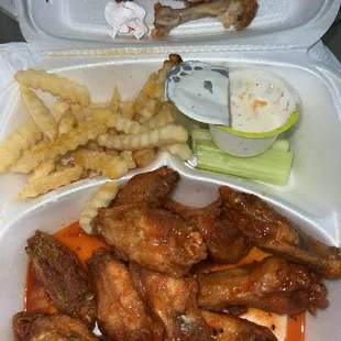 So good I just wish they evenly coat the fries with that good a** seasoning omg still 10/10 &amp; Those mild wings 10/10 ‍