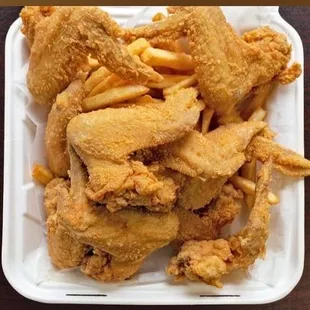 chicken wings and fried chicken, chicken, food, chicken wings, fried chicken wings, bbq chicken, poultry, bbq wings, fried chicken