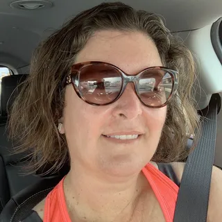 Traci D.
