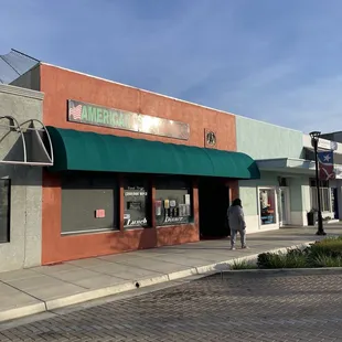 Italian Bistro Restaurant