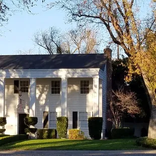 Neighborhood around American Legion park