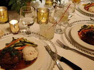 5120 Restaurant & Onyx Bar