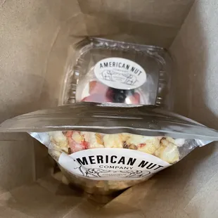 Cheesecake and cheesecake popcorn