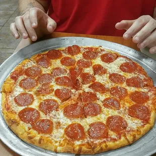 14&quot; Pepperoni