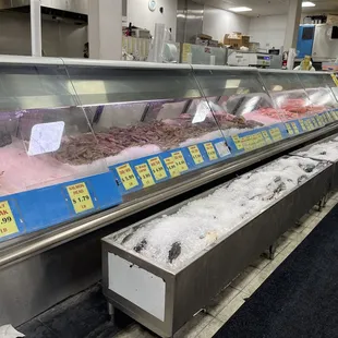 sushi and sashimi, interior