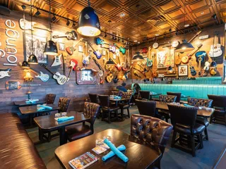 Eagle's Point Bar and Grill