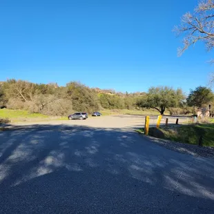 Looking down the horse trailer/overflow parking. Access trailer parking via Winding Way down to Illinois Drive. Don't haul-in via Olive Ave.