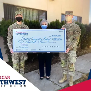 Branch Manager Fe donates to the Army Emergency Relief Fund. Thank you for your service!