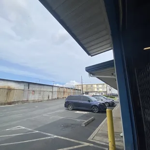 Plenty parking outside