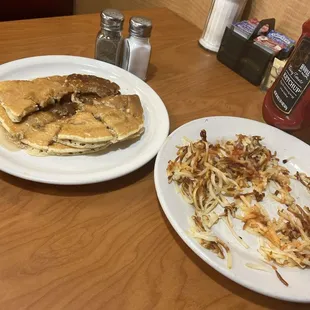 pancakes and hash browns