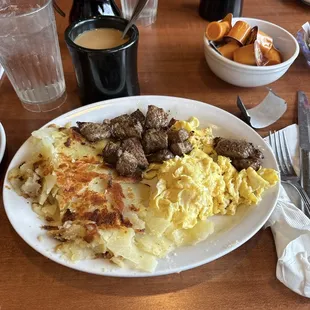 Steak Tips &amp; Eggs