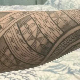 Lower sleeve