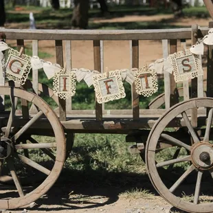 A unique way to collect gifts