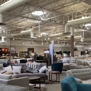 Where are the salespersons??