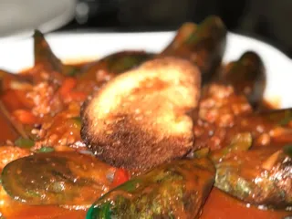 Va Bene Italian Restaurant - Martini & Wine Bar