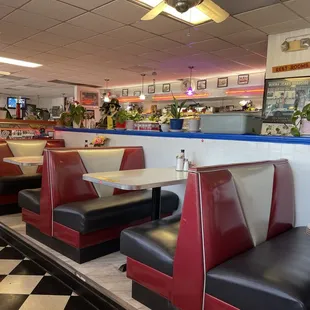 Cool, seating area and great milkshakes