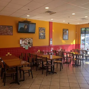 Dining section America's Bear Wings Bowie.