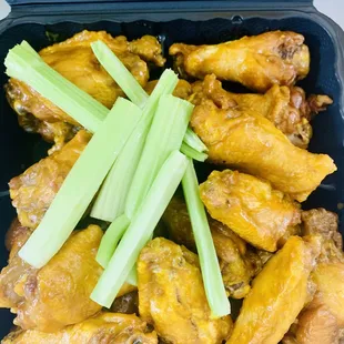 chicken wings with celery