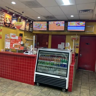 33 flavors of the wings, also steak sub, Burger, fish Sandwich, fish filet whole chicken wings, rice bowls
As well as many sides.