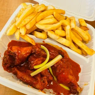 Buffalo wings w/ fries