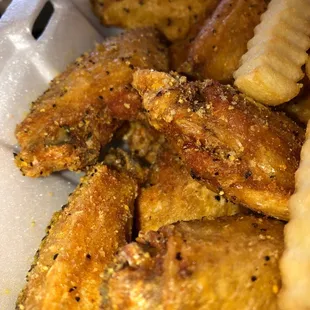 chicken wings, poultry, food, chicken, bbq wings, fried chicken wings, bbq chicken, chicken wings and fried chicken, fried chicken