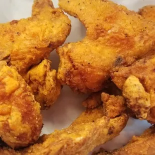Whole Fried hard lemon pepper wings