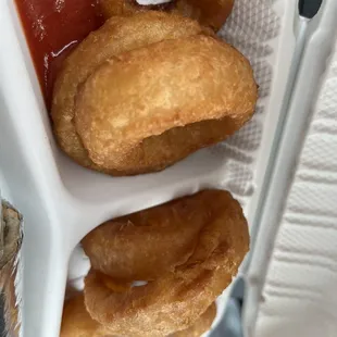 Onion rings and ketchup