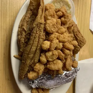 Popcorn shrimp baby flounder plate.