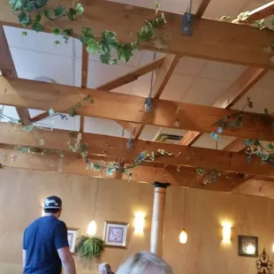 Great atmosphere, great food,and great family gathering area.