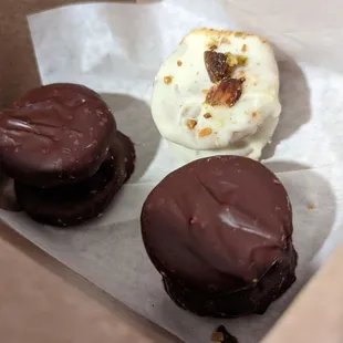 food, cupcakes, dessert