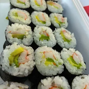 California Maki 18 piece