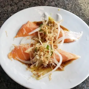 Salmon Carpaccio.