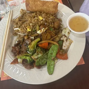 Hunan Pork Lunch Special Combo