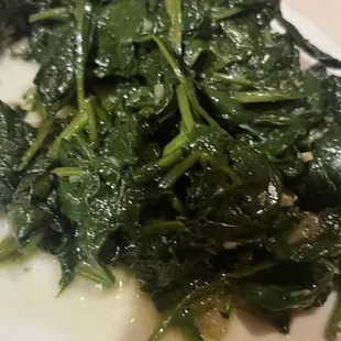 Garlic spinach