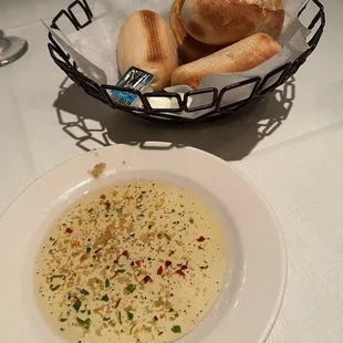 Bread with seasoned olive oil