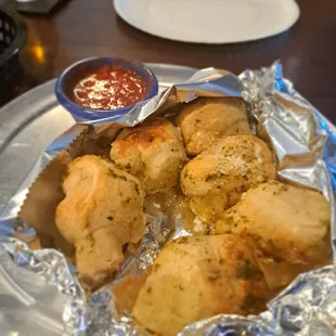 Garlic knots