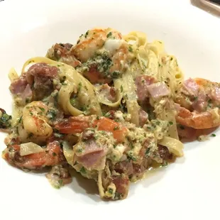 Shrimp carbonara