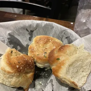 Garlic knots