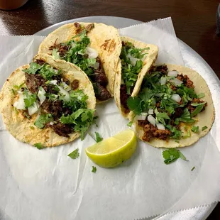 Tacos de chorizo, tacos de asada